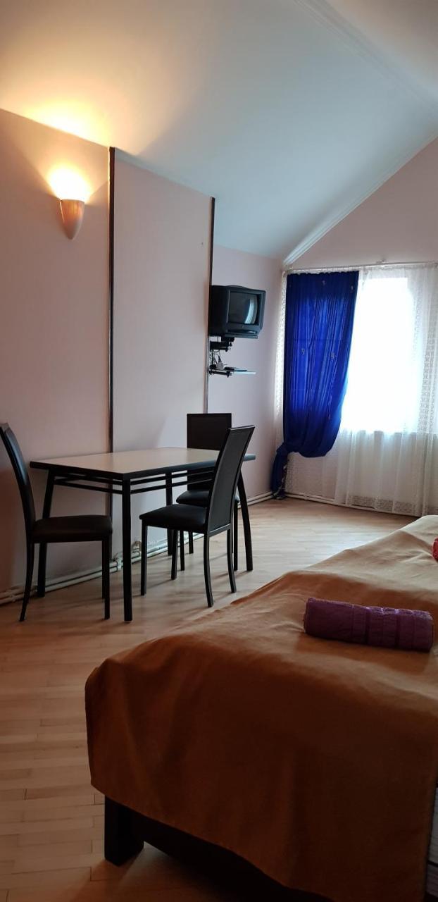 Guest House Likani 2017 Borjomi Bagian luar foto